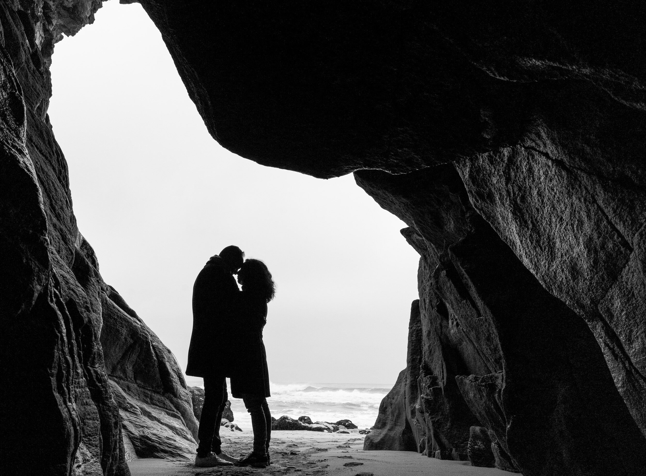 photo noir et blanc couple plage